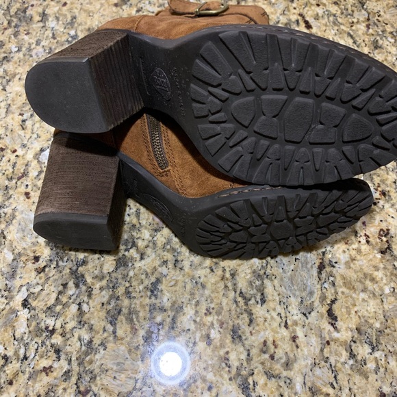 Born Lace Up Cognac Suede Booties - Picture 4 of 4